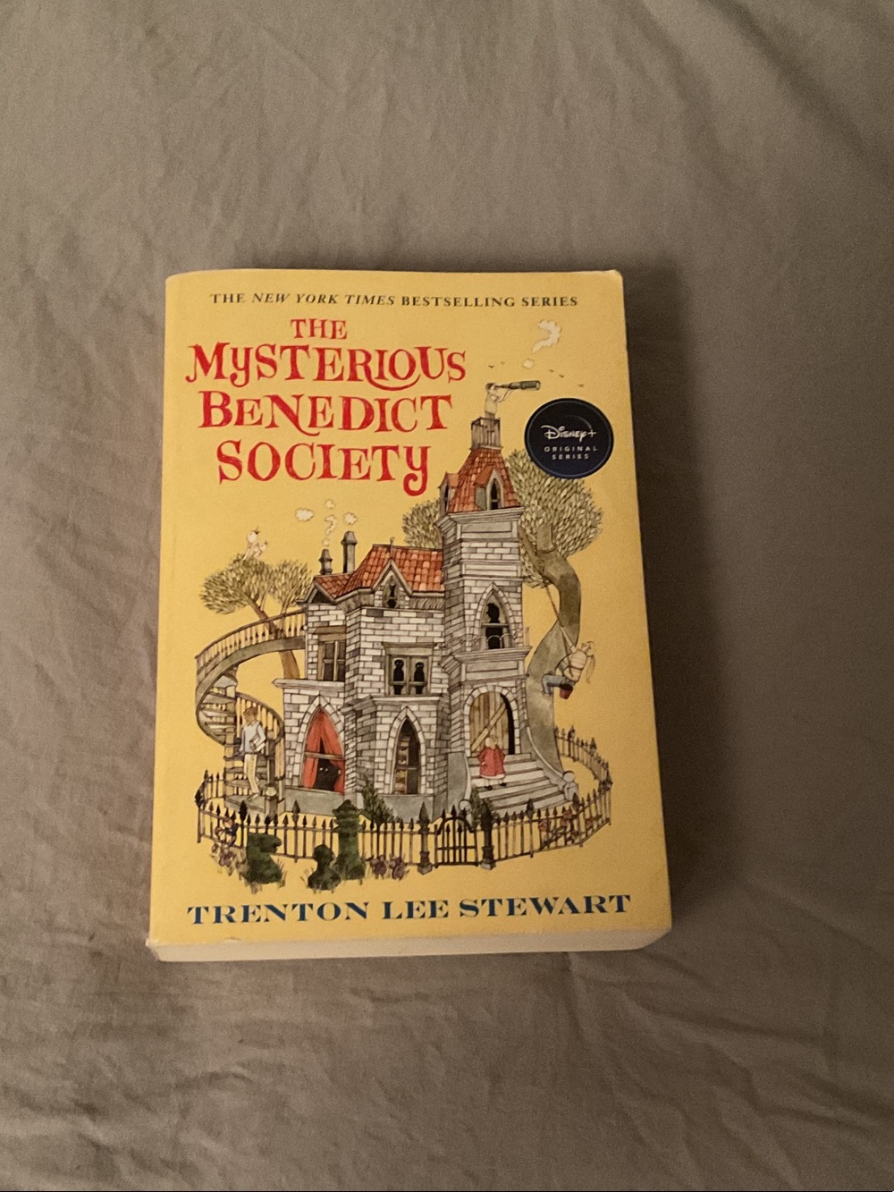 THE MYSTERIOUS BENEDICT SOCIETY BY TRENTON LEE STEWART - PAPERBACK